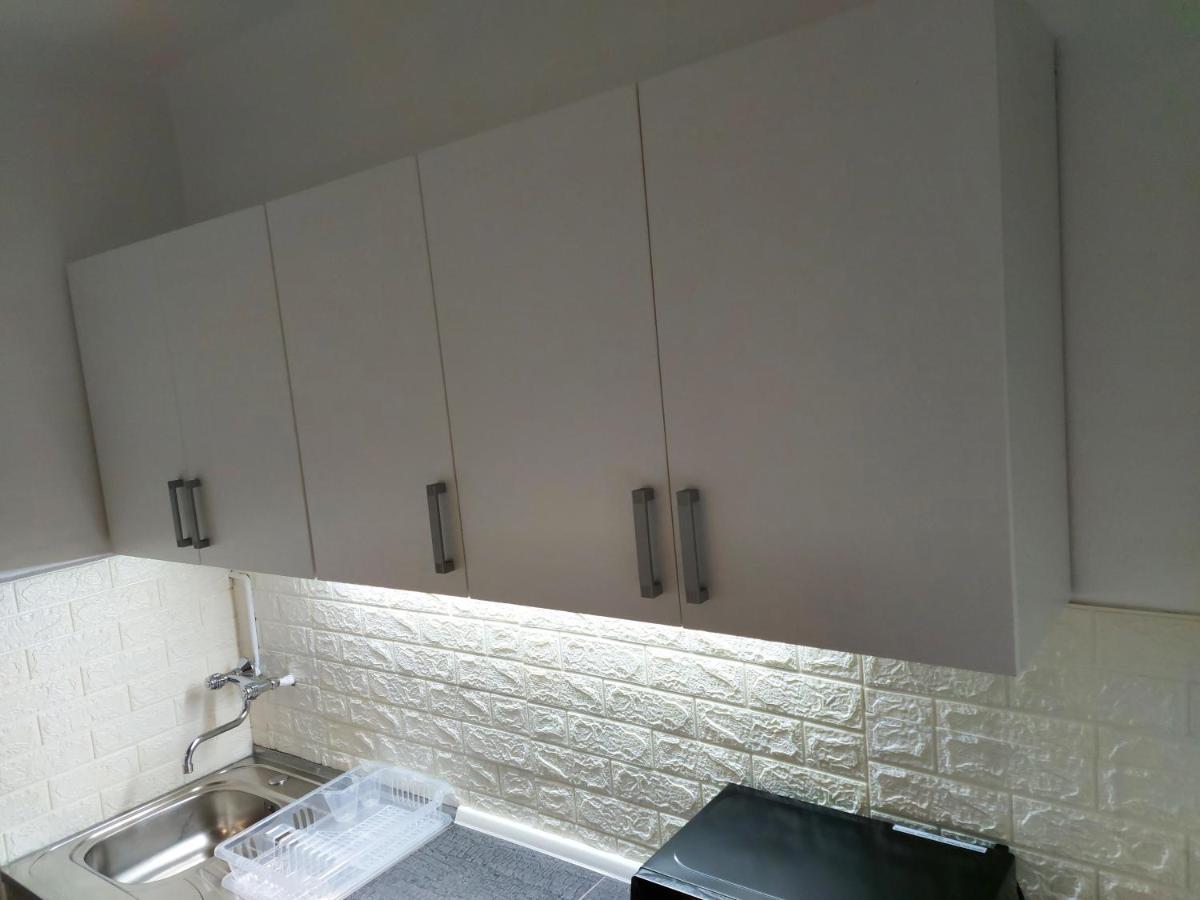 Lovely, Neat And Quite Apartment Dalia, Private Parking Сараєво Екстер'єр фото