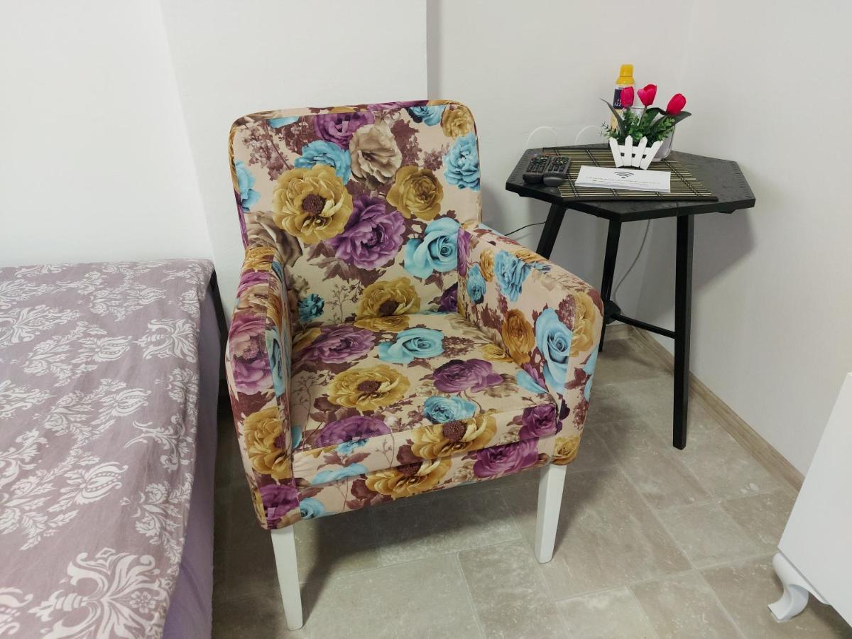 Lovely, Neat And Quite Apartment Dalia, Private Parking Сараєво Екстер'єр фото